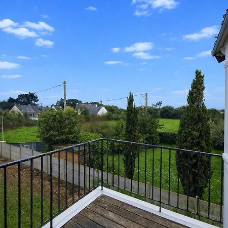 Maison Lumineuse Avec Grand Jardin Daire