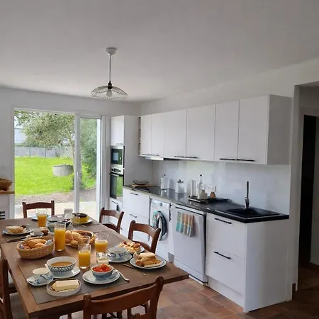 Daire Maison Lumineuse Avec Grand Jardin *